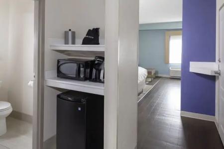 Holiday Inn Express Myrtle Beach-Broadway at the Beach, an IHG - 37