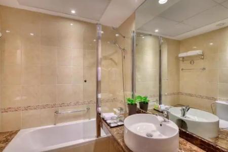Majestic City Retreat - 102