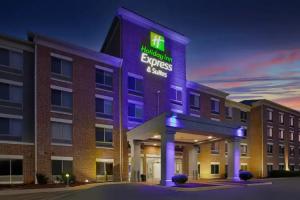 Holiday Inn Express & Suites Milwaukee NW - Park Place, an IHG Hotel, Milwaukee