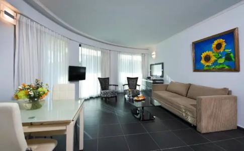 Brown Red Sea - Central Park - 5