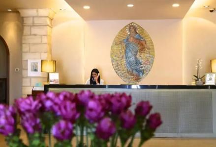 Notre Dame Center - 6