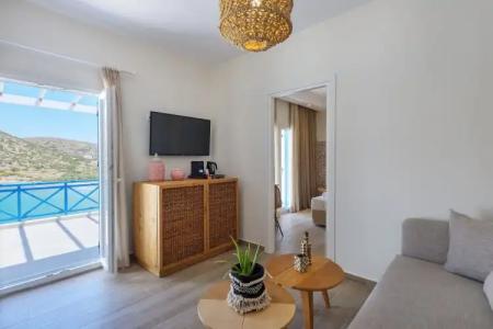 Dolphin Bay Family Beach Resort - 7