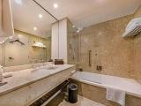Luxury Quadruple room with city view
