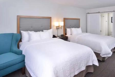 Hampton Inn Portland East - 37