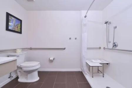 Hampton Inn Portland East - 8