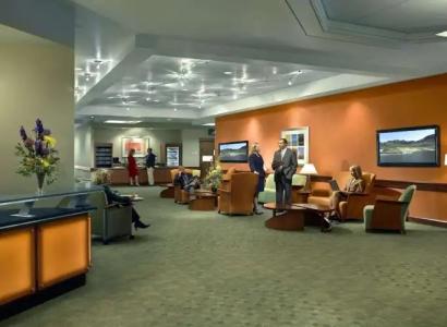 DoubleTree by Hilton Portland - 30