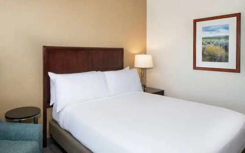 DoubleTree by Hilton Portland - 6