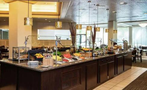 DoubleTree by Hilton Portland - 27