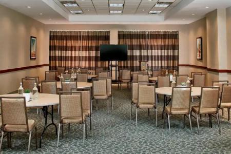 Courtyard Portland Downtown / Convention Center - 29