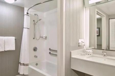 Courtyard Portland Downtown / Convention Center - 44