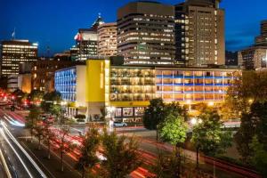 Staypineapple, Hotel Rose, Downtown, Portland