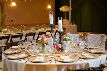 Tucson Marriott University Park - 10