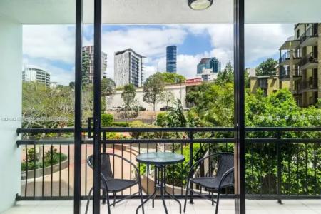 The Docks On Goodwin - 102