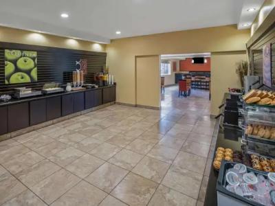 La Quinta by Wyndham Tucson - Reid Park - 11