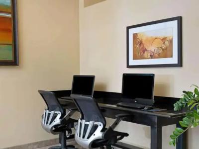 La Quinta by Wyndham Tucson - Reid Park - 22