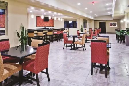 La Quinta by Wyndham Tucson - Reid Park - 27