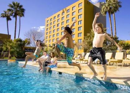 DoubleTree by Hilton Tucson-Reid Park - 15