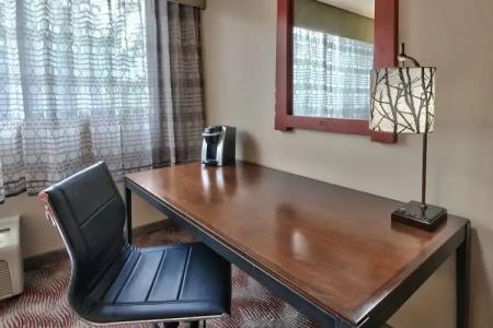 Best Western Plus Rio Grande Inn - 81