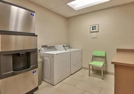 Hilton Garden Inn Albuquerque/Journal Center - 35