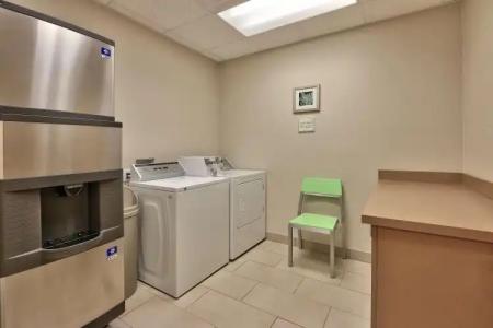 Hilton Garden Inn Albuquerque/Journal Center - 27