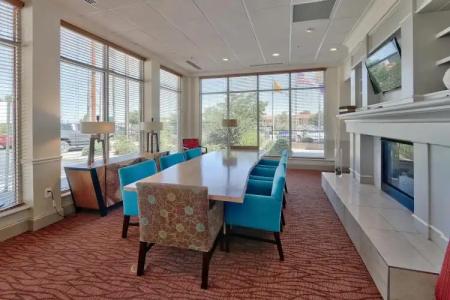 Hilton Garden Inn Albuquerque/Journal Center - 7