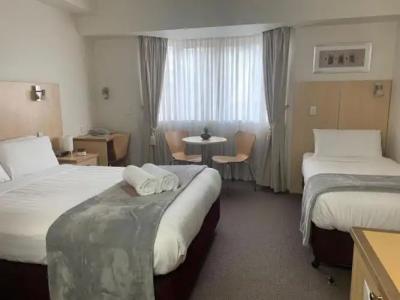 Airport Ascot Motel - 27