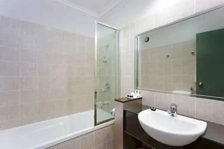 Rocklea International Motel - 24