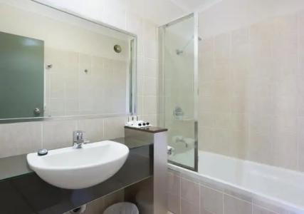 Rocklea International Motel - 8