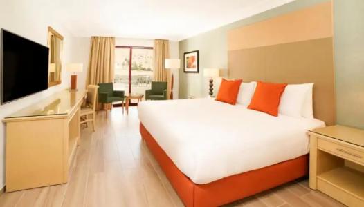 Mövenpick Resort Petra - 65