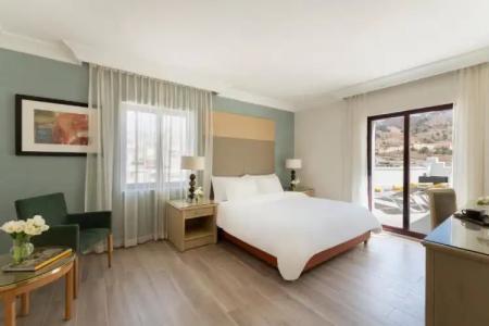 Mövenpick Resort Petra - 63