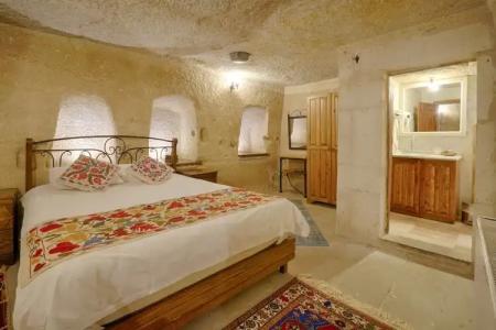 Tulip Cave Suites - 178