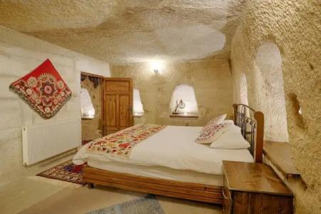 Tulip Cave Suites - 180