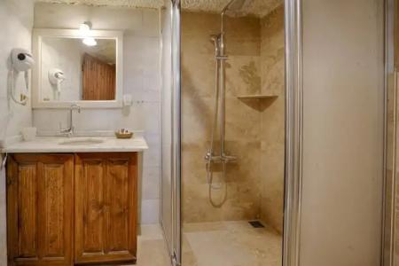 Tulip Cave Suites - 89