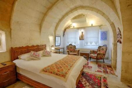 Tulip Cave Suites - 125