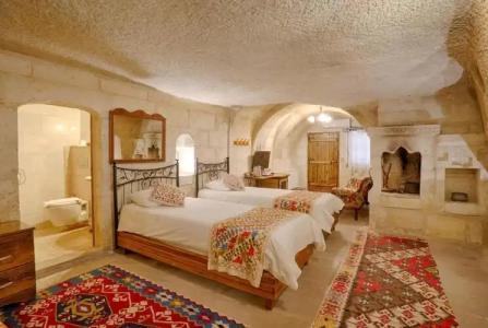 Tulip Cave Suites - 161