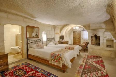 Tulip Cave Suites - 172