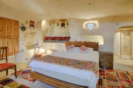 Tulip Cave Suites - 123