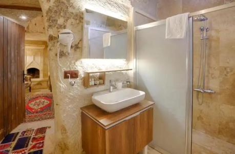 Tulip Cave Suites - 63