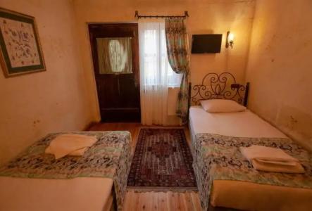 Center Cave House - 30