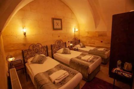 Center Cave House - 35