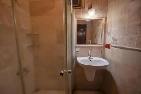 Center Cave House - 25