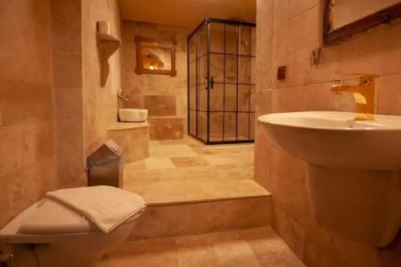 Center Cave House - 55