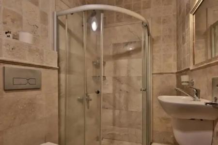 Center Cave House - 39