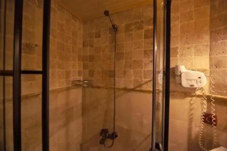 Center Cave House - 31