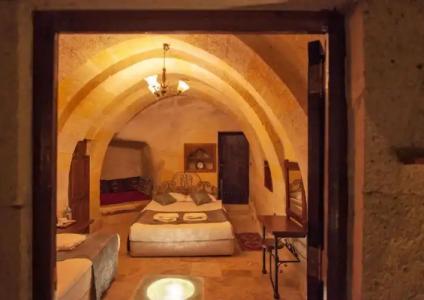 Center Cave House - 33