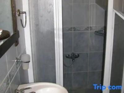 Nature Park Cave - 123