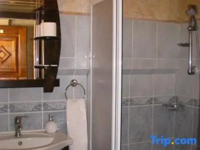 Nature Park Cave - 148