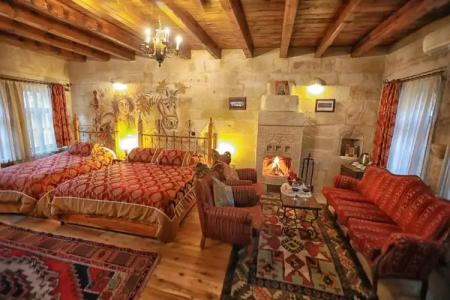 Traveller's Cave - 103