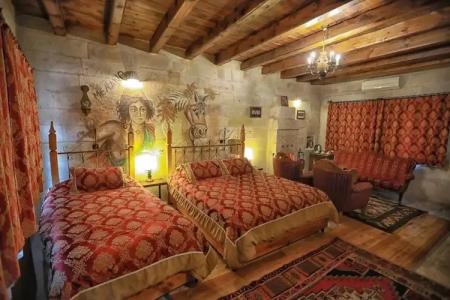 Traveller's Cave - 125