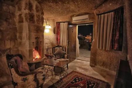 Traveller's Cave - 187